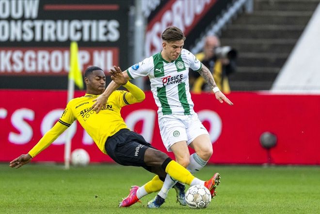 亚历山大 亚历山大