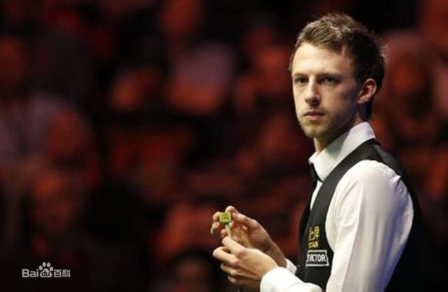 迷对比赛的 迷对比赛的